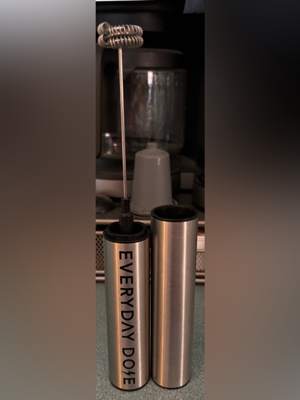 Everyday Dose handheld electric milk frother. - Picture 2 of 3